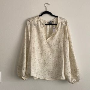 Brand new never worn Gap Blouse